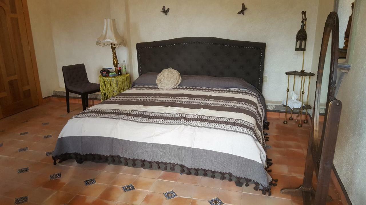 La Casona Azul Bed N Breakfast Santa Rosa de Jauregui Buitenkant foto