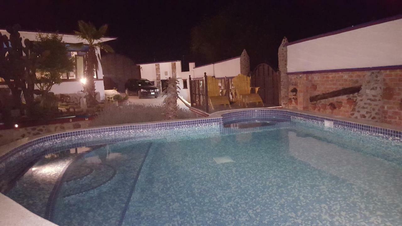 La Casona Azul Bed N Breakfast Santa Rosa de Jauregui Buitenkant foto