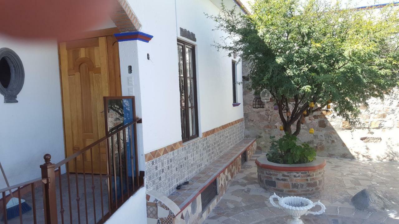 La Casona Azul Bed N Breakfast Santa Rosa de Jauregui Buitenkant foto